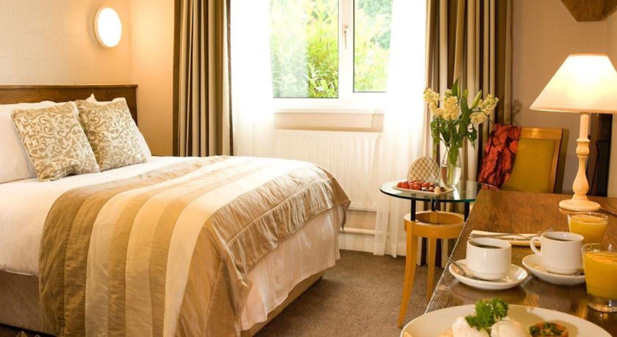 Great National Commons Inn Hotel Cork Buitenkant foto